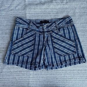 BCBGMAXAZRIA dark blue white striped plaid light denim 100% cotton jean shorts